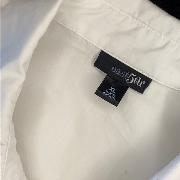 White ruffled Button up - Picture 2 of 6